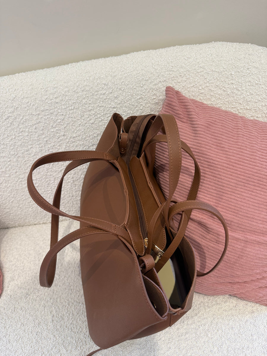 Sac cabas avec pochette