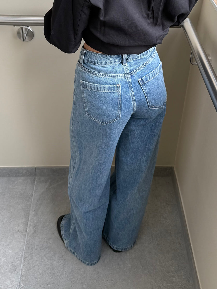 Jean "Belly"