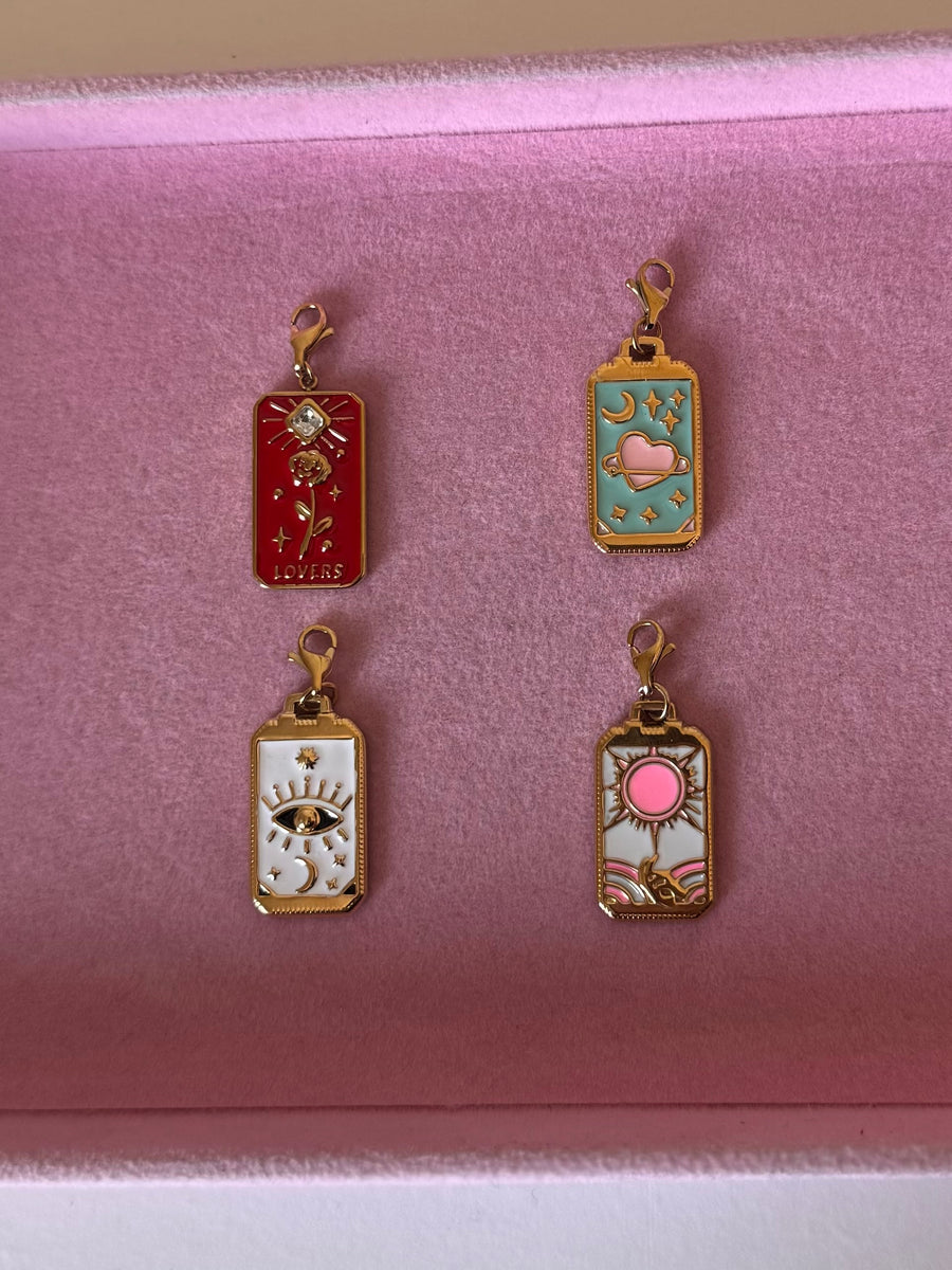 Charm cadre